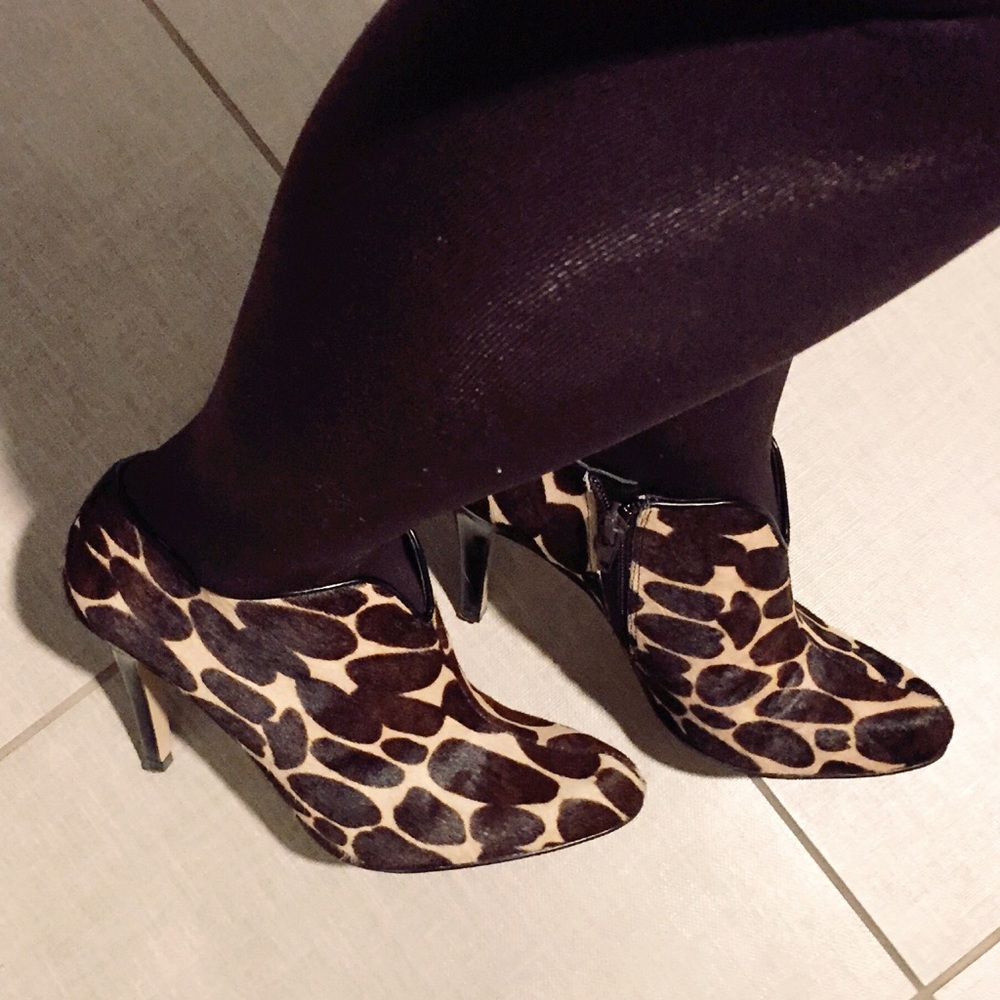 Nine West calf hair animal print bootie - Picture 2 of 4